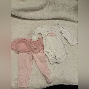 🌸5/$50🌸Carter's White and Pink Baby Bodysuit Set